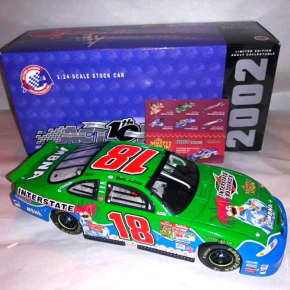 Bobby Labonte Muppets Race Car Nascar - Picture 5 of 6